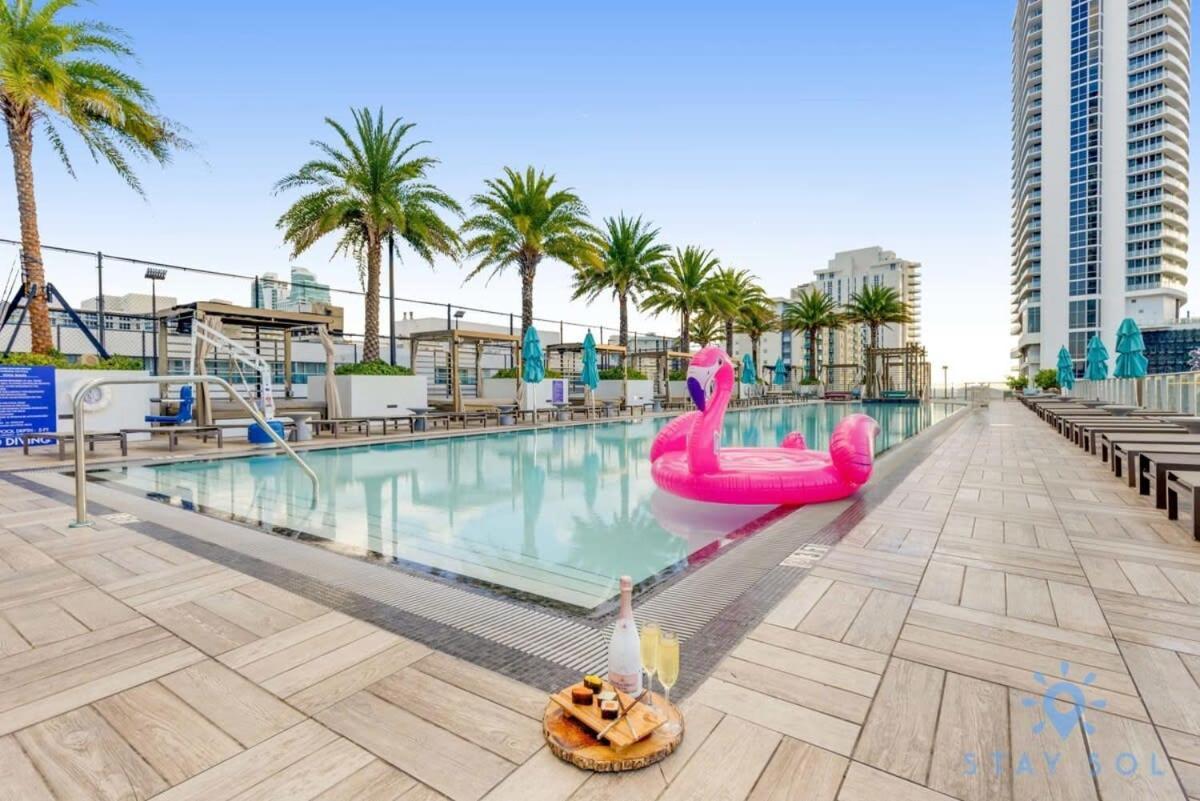 Luxury With Stunning View, Balcony, Amazing Pools Hollywood Exterior foto