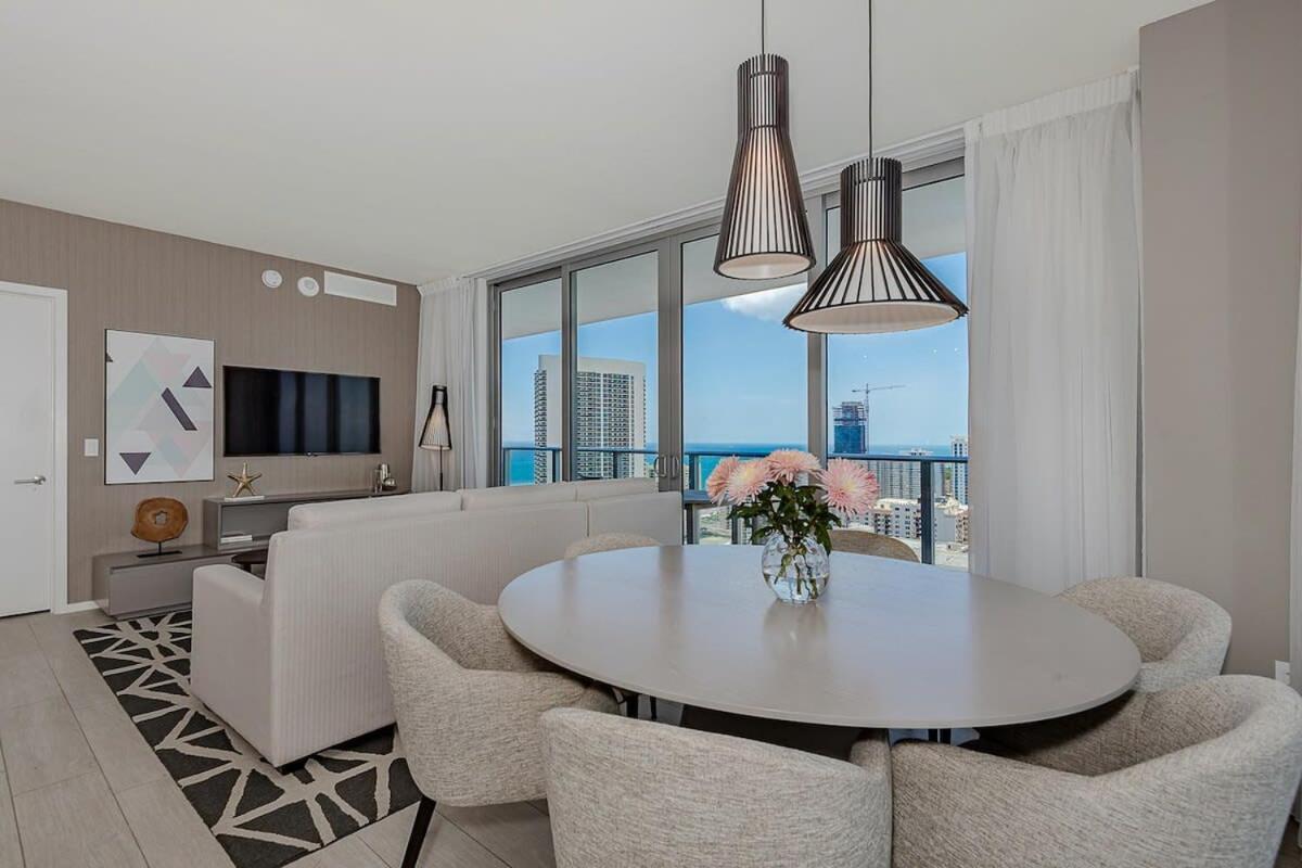 Luxury With Stunning View, Balcony, Amazing Pools Hollywood Exterior foto