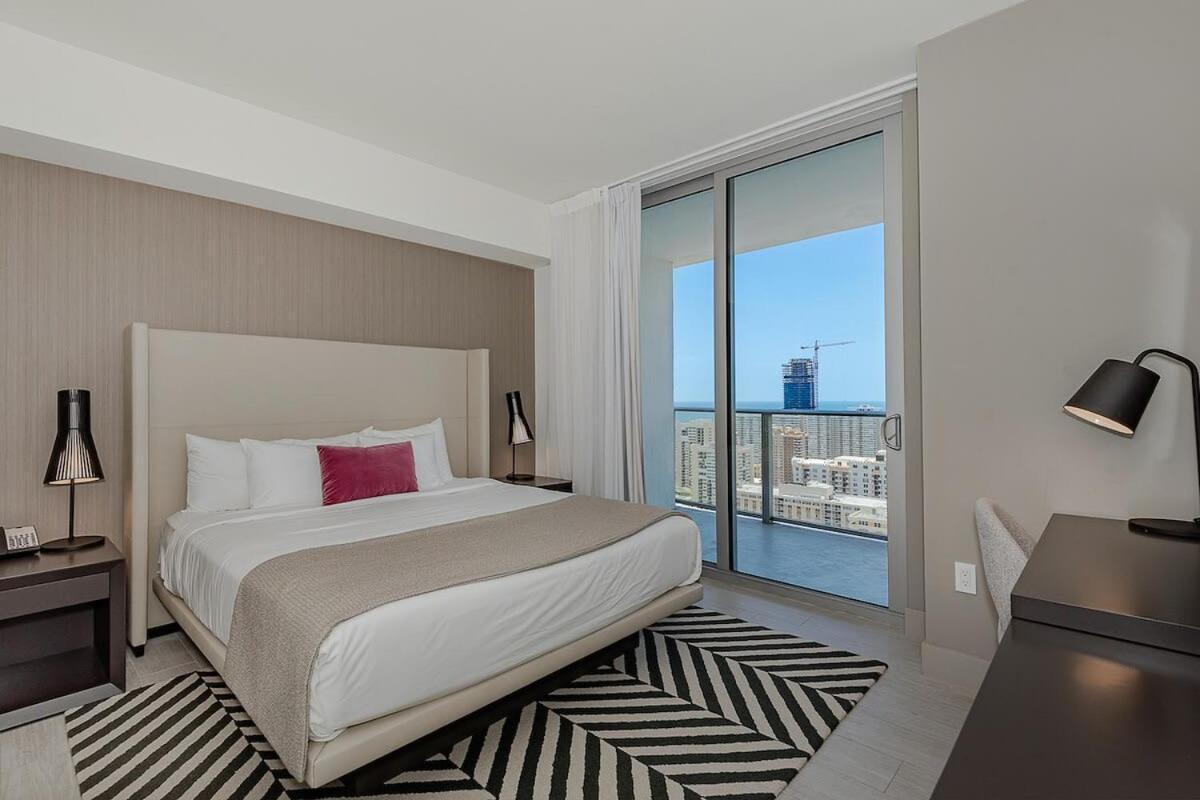 Luxury With Stunning View, Balcony, Amazing Pools Hollywood Exterior foto