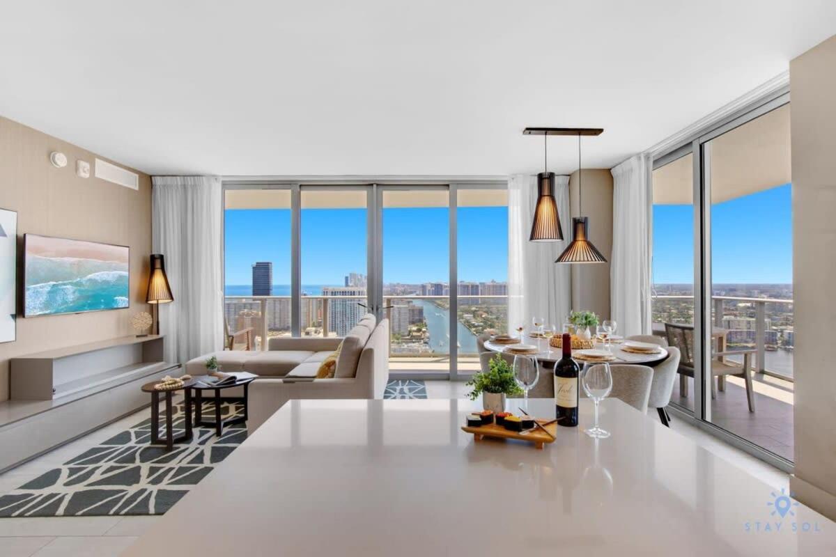 Luxury With Stunning View, Balcony, Amazing Pools Hollywood Exterior foto